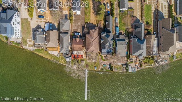 1284 East Lake Drive, Novi, MI 48377