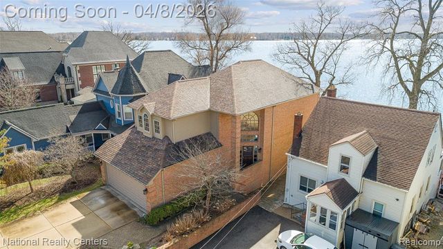 1284 East Lake Drive, Novi, MI 48377