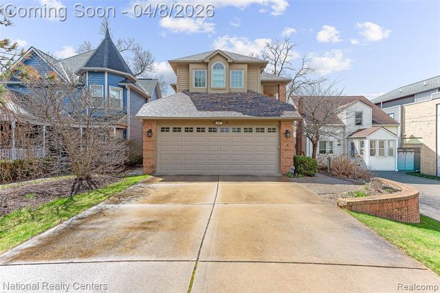 1284 East Lake Drive, Novi, MI 48377