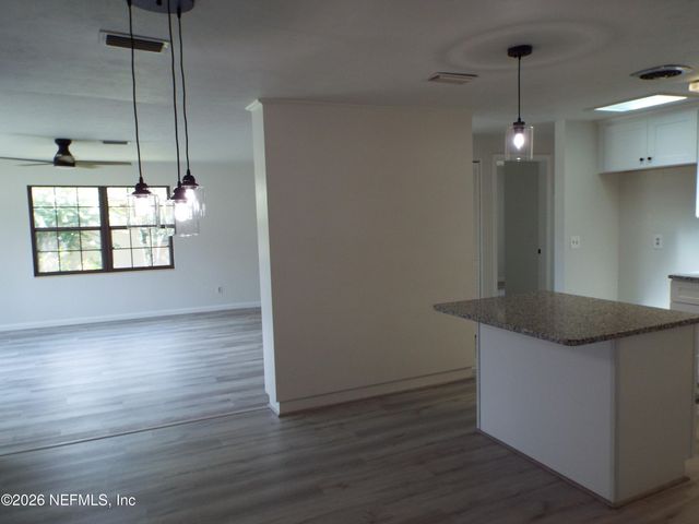 1019 HILLOCK Drive E, Jacksonville, FL 32221