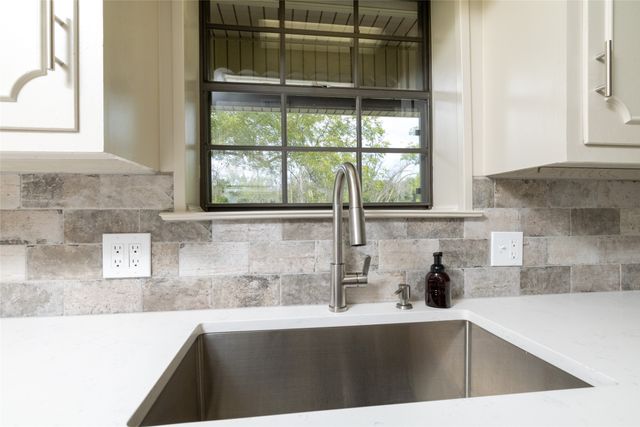2566 County Road 147, Gainesville, TX 76240
