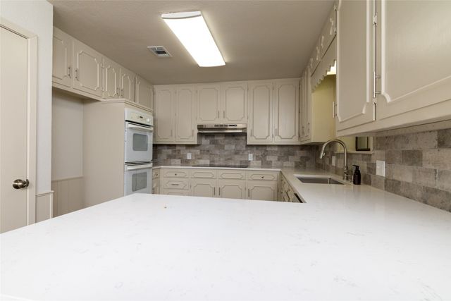 2566 County Road 147, Gainesville, TX 76240