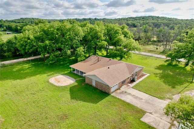 2566 County Road 147, Gainesville, TX 76240