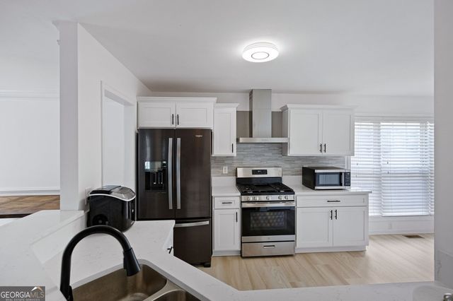 9 CROSS POINTE Way, Hiram, GA 30141