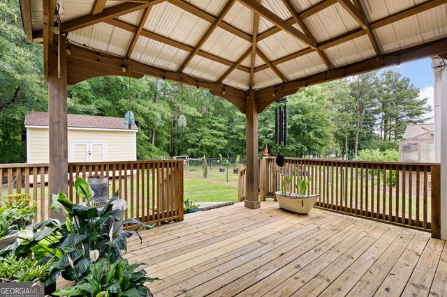 9 CROSS POINTE Way, Hiram, GA 30141