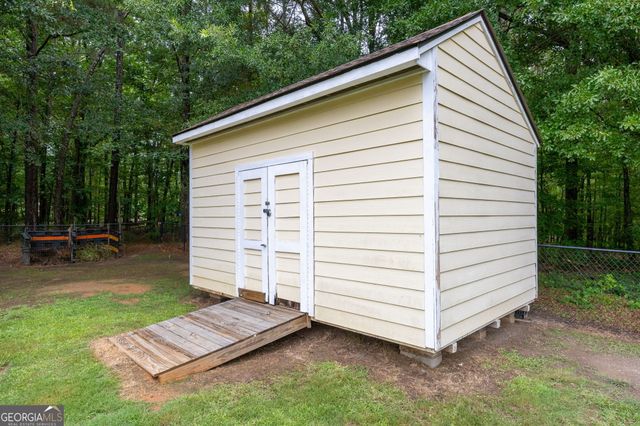 9 CROSS POINTE Way, Hiram, GA 30141