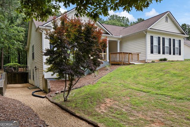 9 CROSS POINTE Way, Hiram, GA 30141