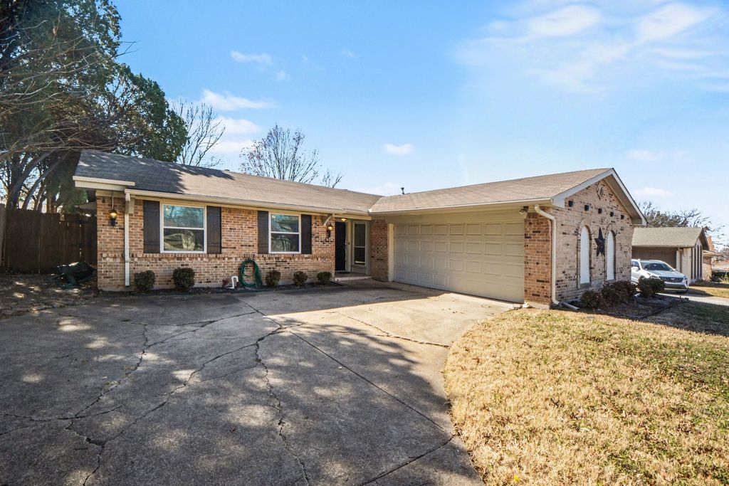 431 Malden Drive, Richardson, TX 75080