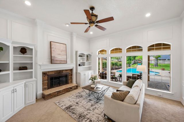 4700 Green Oaks Drive, Colleyville, TX 76034