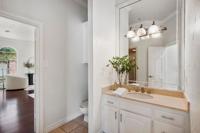 4700 Green Oaks Drive, Colleyville, TX 76034