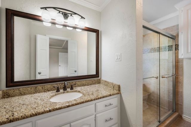 4700 Green Oaks Drive, Colleyville, TX 76034