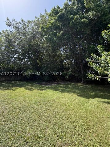 15190 Old Cutler Rd, Palmetto Bay, FL 33158