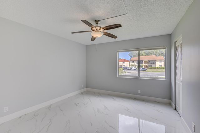 4821 Sable Pine Circle, West Palm Beach, FL 33417