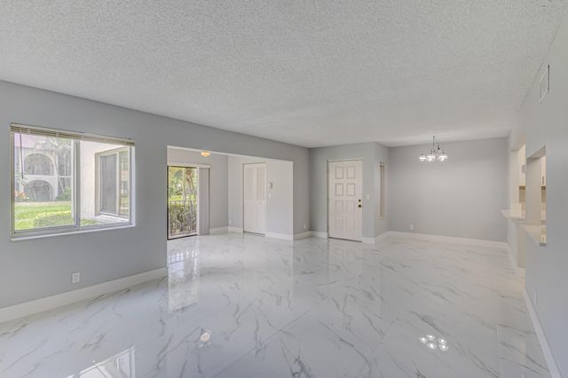 4821 Sable Pine Circle, West Palm Beach, FL 33417