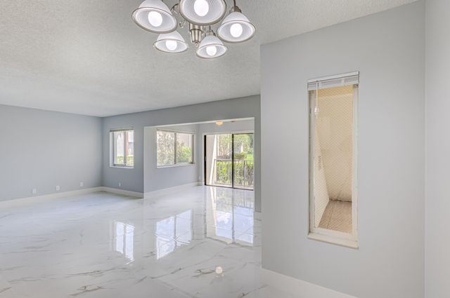 4821 Sable Pine Circle, West Palm Beach, FL 33417