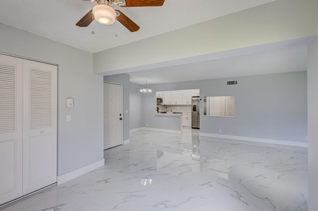 4821 Sable Pine Circle, West Palm Beach, FL 33417