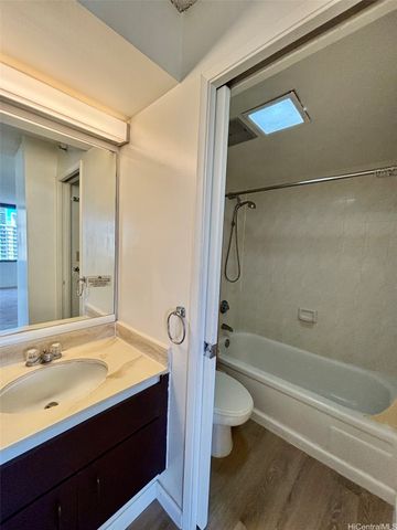 201 Ohua Avenue 1112, Honolulu, HI 96815