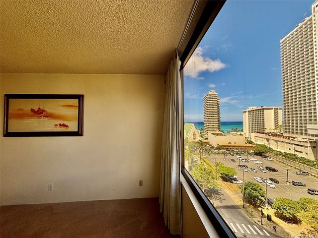 201 Ohua Avenue 1112, Honolulu, HI 96815
