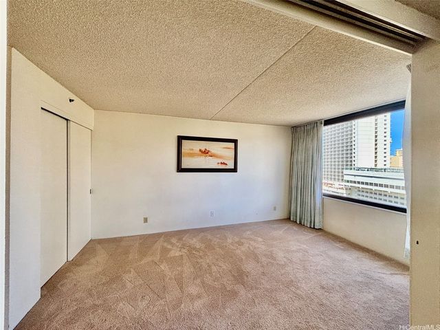 201 Ohua Avenue 1112, Honolulu, HI 96815
