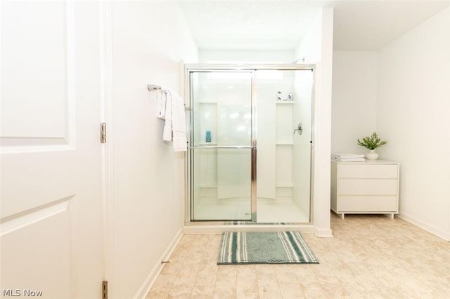 23633 Rebecca Lane, Columbia Station, OH 44028