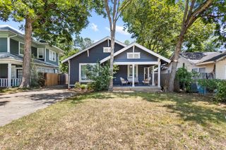 406 S Montreal Avenue, Dallas, TX 75208