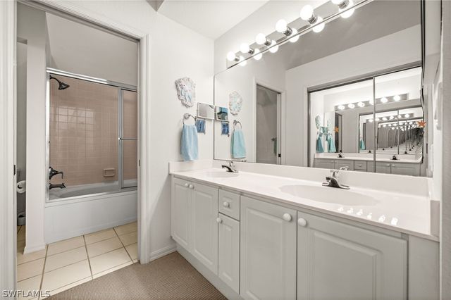 13141 Hamilton Harbour DR P7, Naples, FL 34110