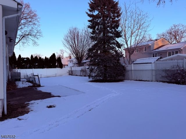 85 Fulton St, Clark Twp., NJ 07066