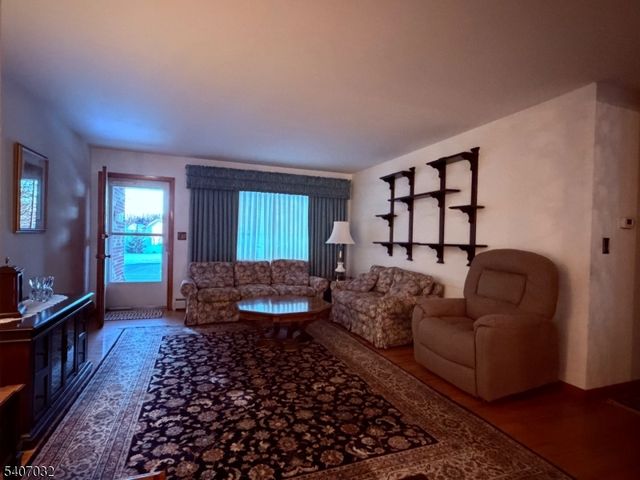 85 Fulton St, Clark Twp., NJ 07066