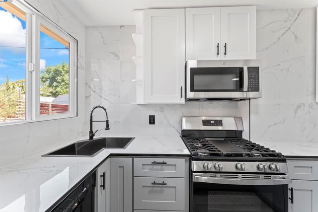 2512 Tennessee Street, Vallejo, CA 94591