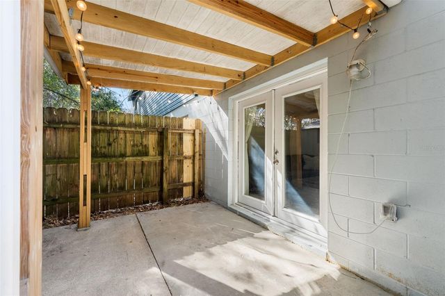 4007 SW 26TH TERRACE A, Gainesville, FL 32608