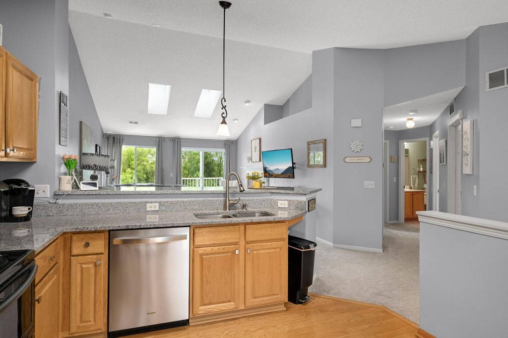 2161 Cool Stream Circle, Eagan, MN 55122 — photo 2