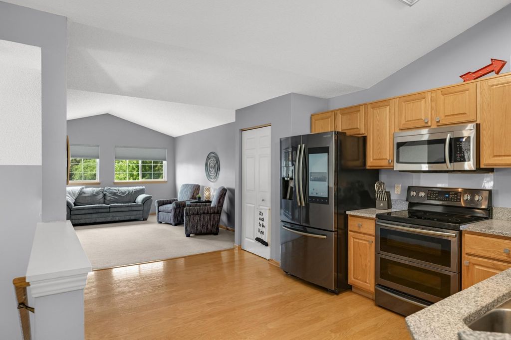 2161 Cool Stream Circle, Eagan, MN 55122 — photo 4