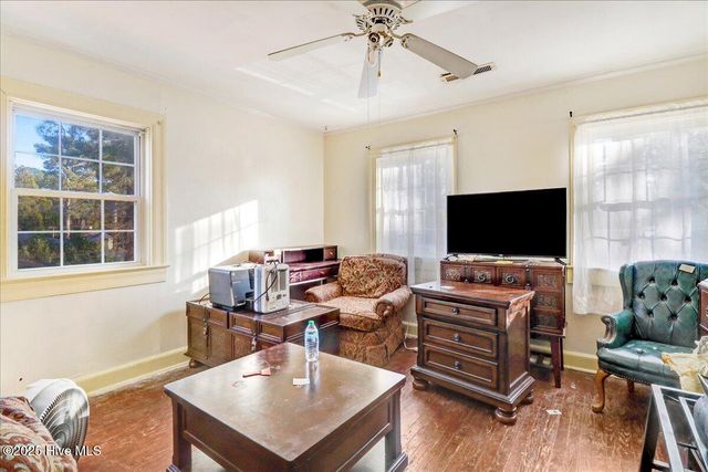 1605 Waverly Avenue, Kinston, NC 28504