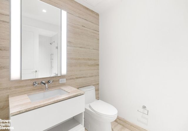 1 Wall St Apt 1805, New York City, NY 10005