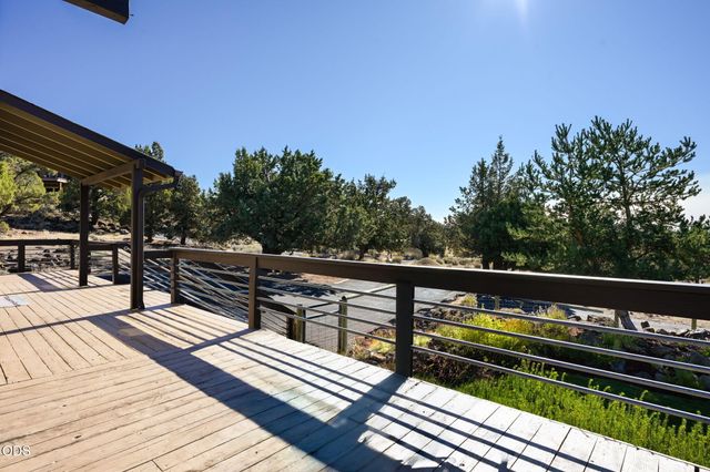 21042 Robin Avenue, Bend, OR 97703