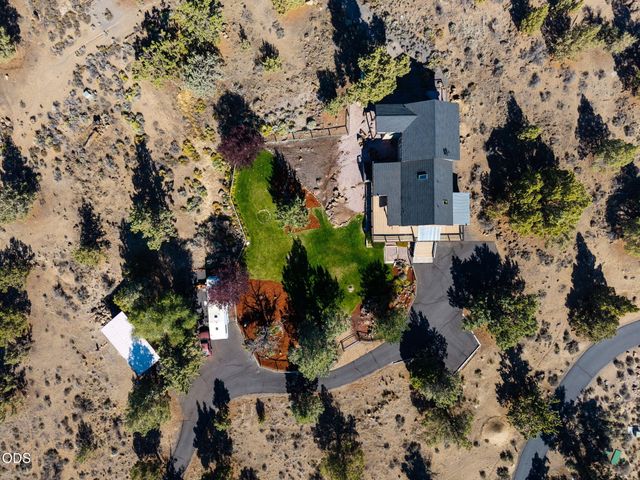 21042 Robin Avenue, Bend, OR 97703