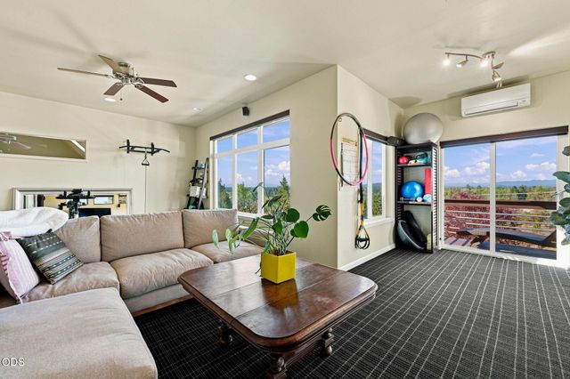 21042 Robin Avenue, Bend, OR 97703