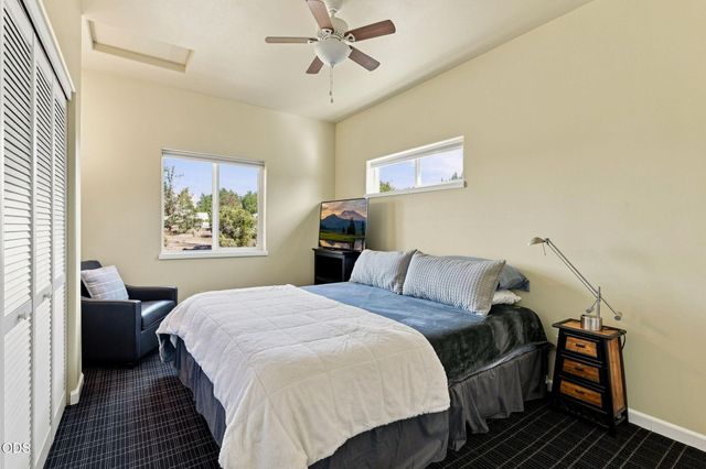 21042 Robin Avenue, Bend, OR 97703
