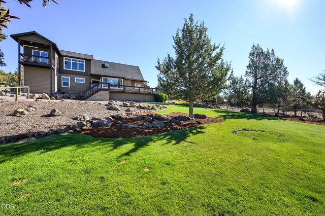 21042 Robin Avenue, Bend, OR 97703