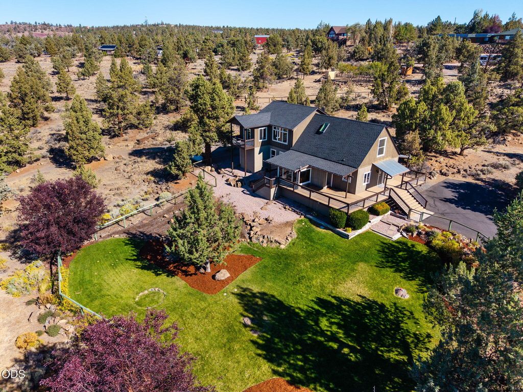 21042 Robin Avenue, Bend, OR 97703