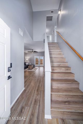 1694 E Calle Grandiosa, Tucson, AZ 85706