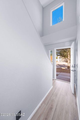 1694 E Calle Grandiosa, Tucson, AZ 85706