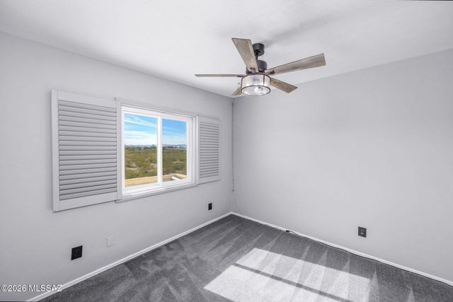 1694 E Calle Grandiosa, Tucson, AZ 85706