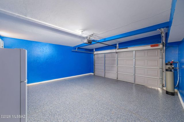 1694 E Calle Grandiosa, Tucson, AZ 85706