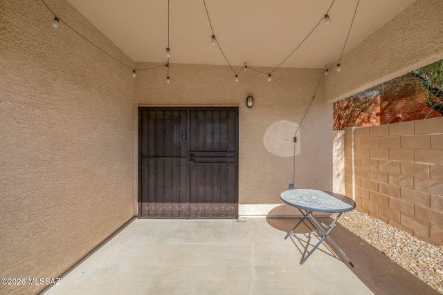 1694 E Calle Grandiosa, Tucson, AZ 85706