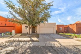 1694 E Calle Grandiosa, Tucson, AZ 85706