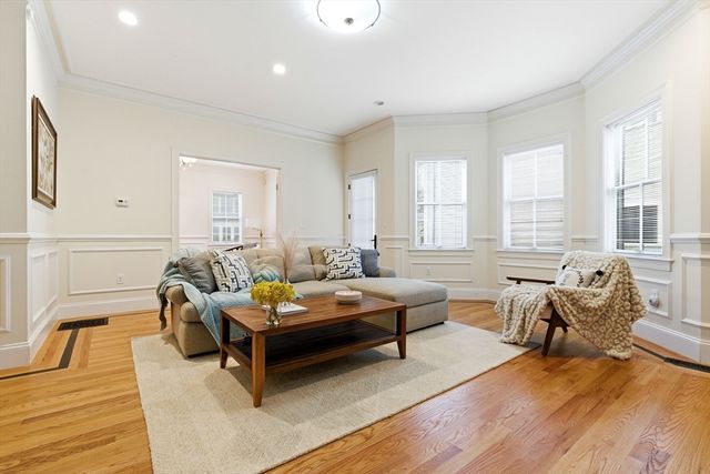 36 Naples Rd, Brookline, MA 02446