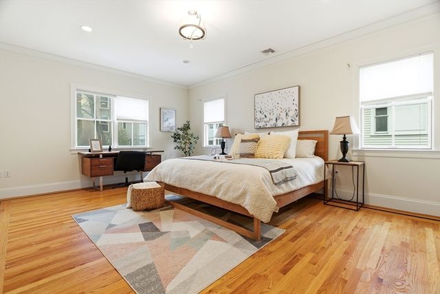 36 Naples Rd, Brookline, MA 02446