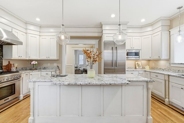 36 Naples Rd, Brookline, MA 02446