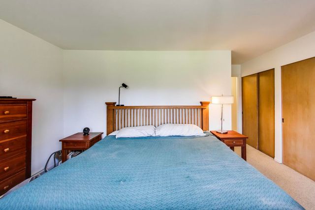 2710 Marl Oak Drive, Highland Park, IL 60035